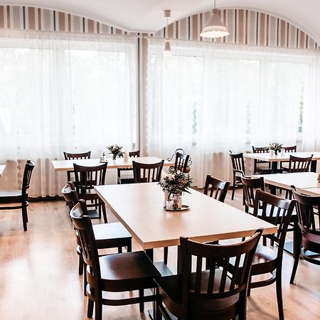 Hotel Am Fluss Heidesee Екстериор снимка