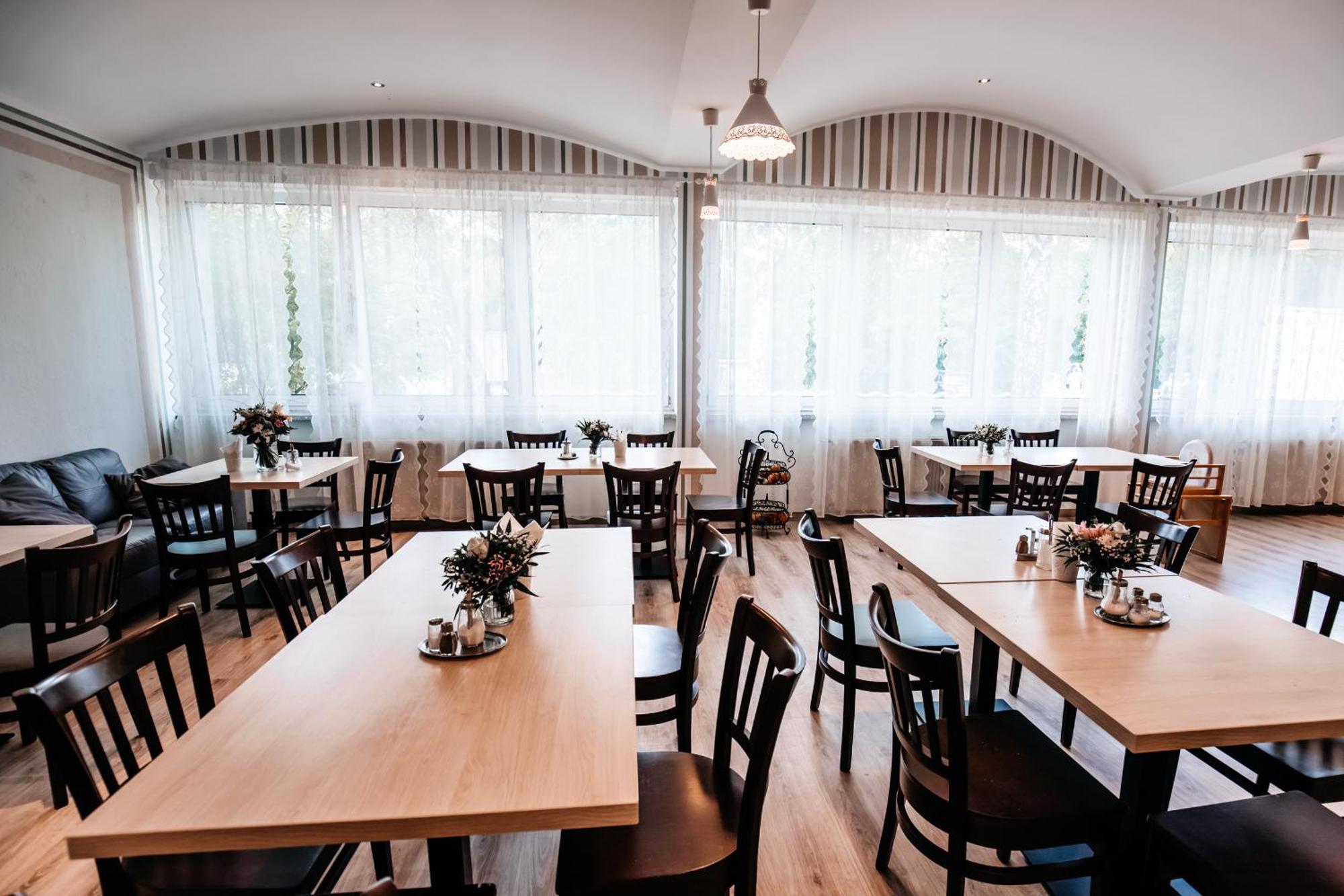 Hotel Am Fluss Heidesee Екстериор снимка