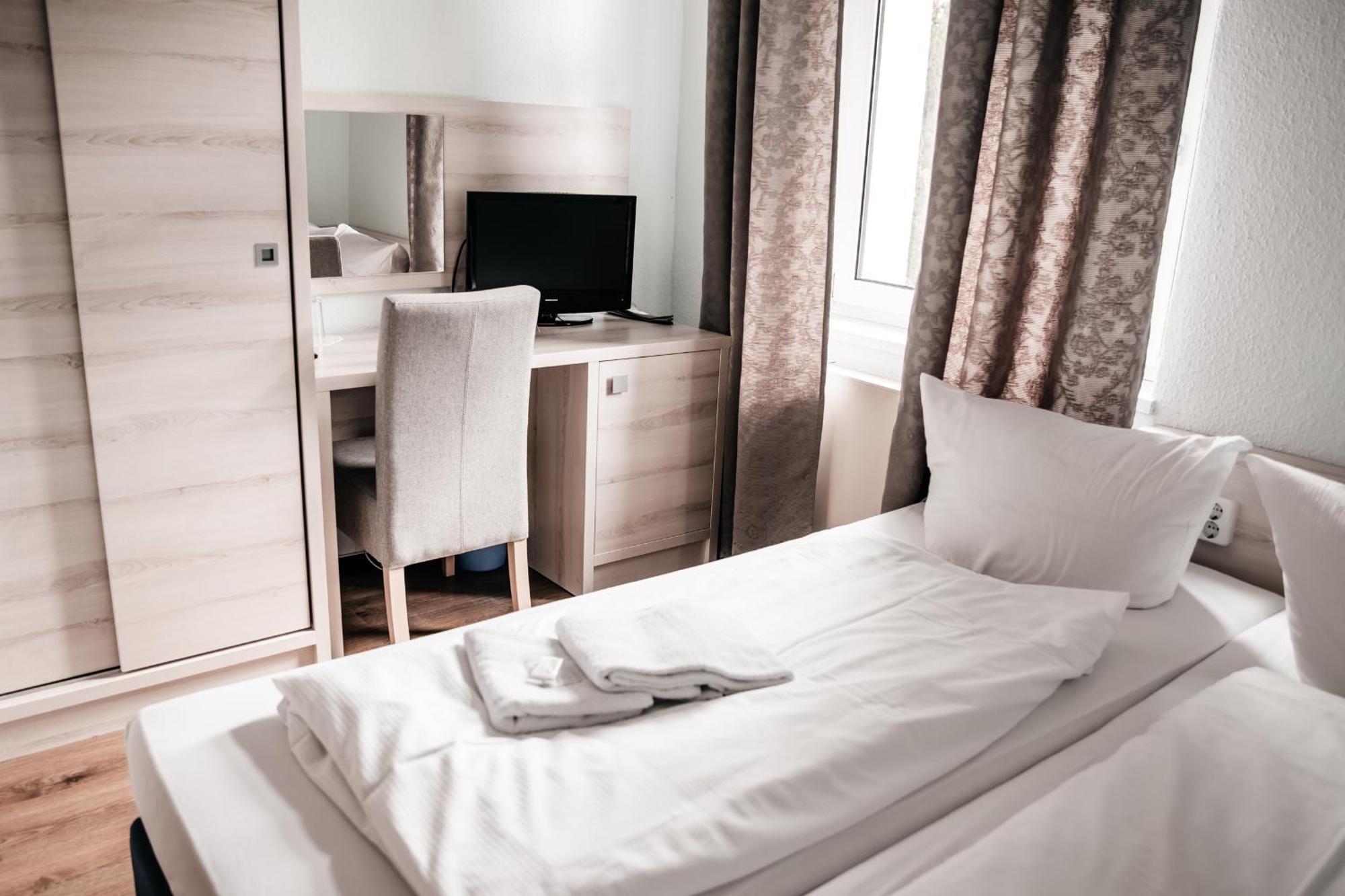 Hotel Am Fluss Heidesee Екстериор снимка