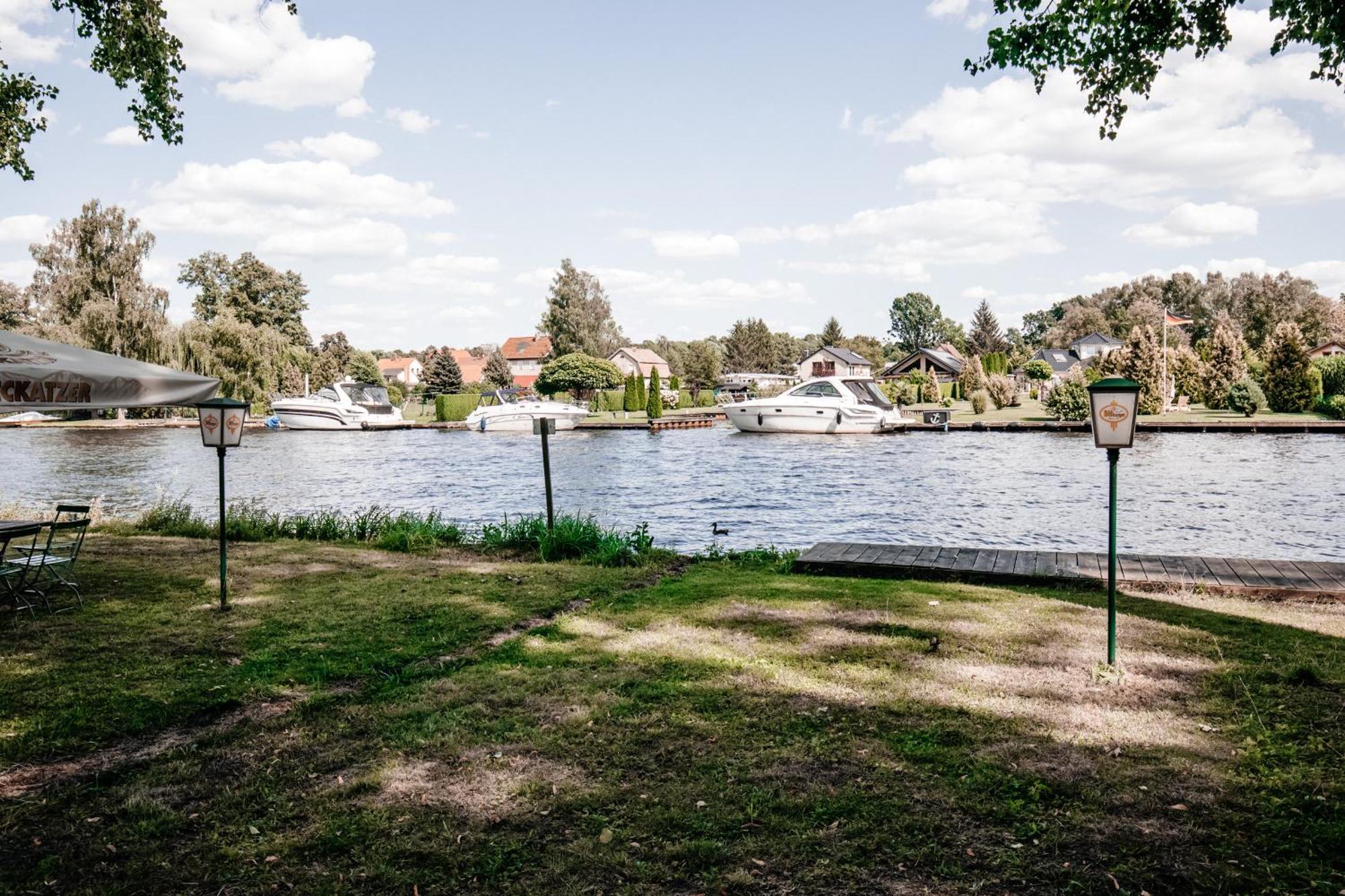 Hotel Am Fluss Heidesee Екстериор снимка